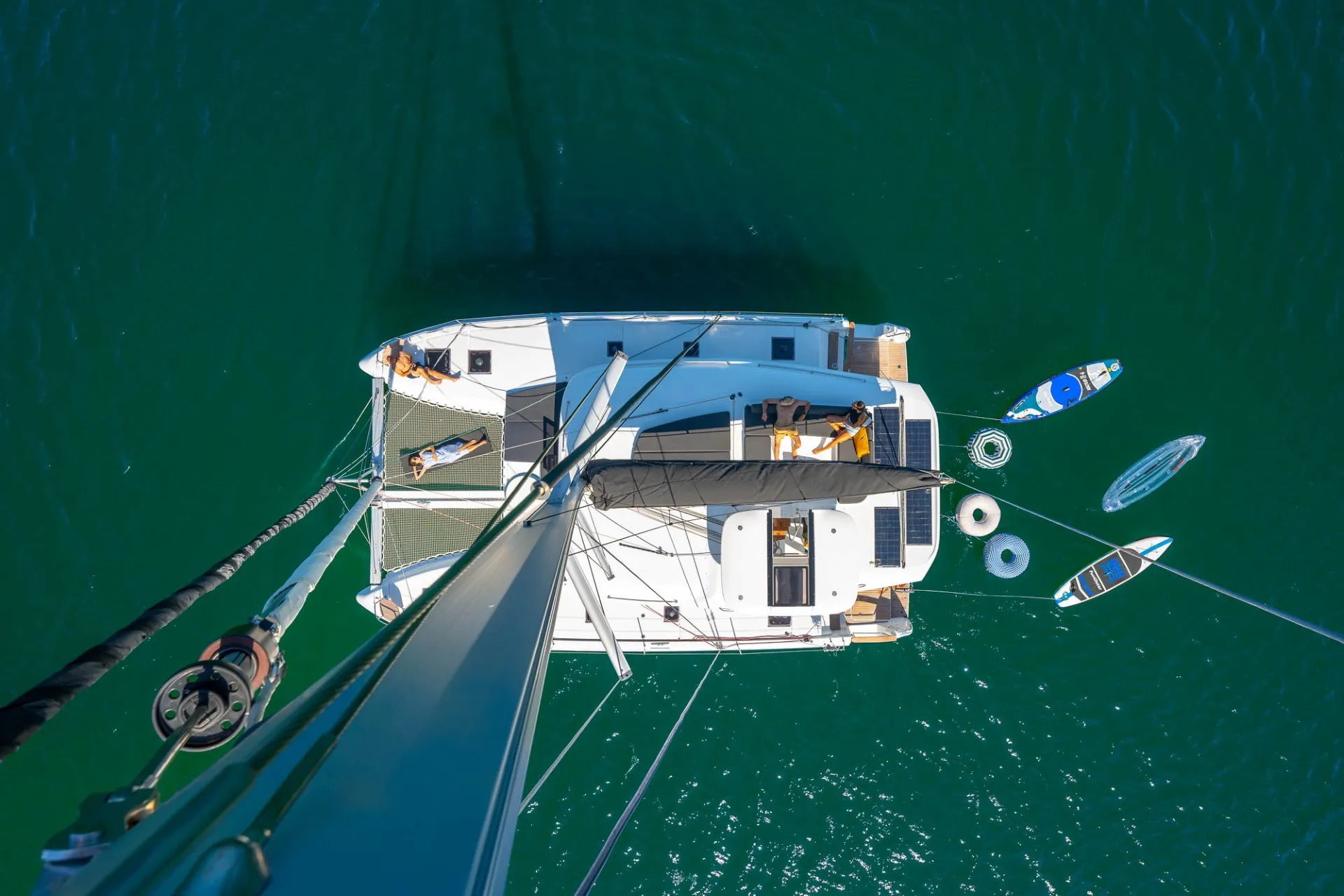 Lagoon 43 photo 4