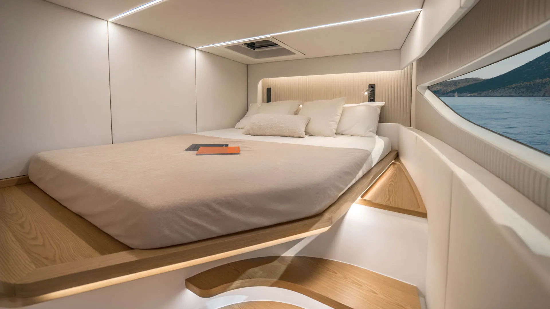 Sunreef ULTIMA 55 photo 2