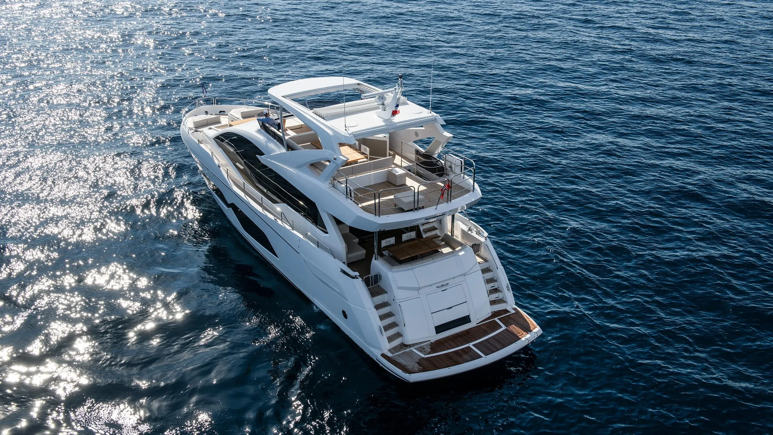 Sunseeker 76 Yacht photo 2