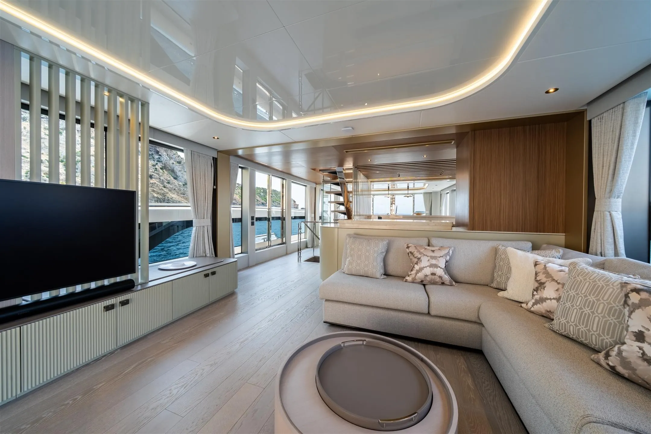 Sunseeker 82 Ocean Enclosed photo 4