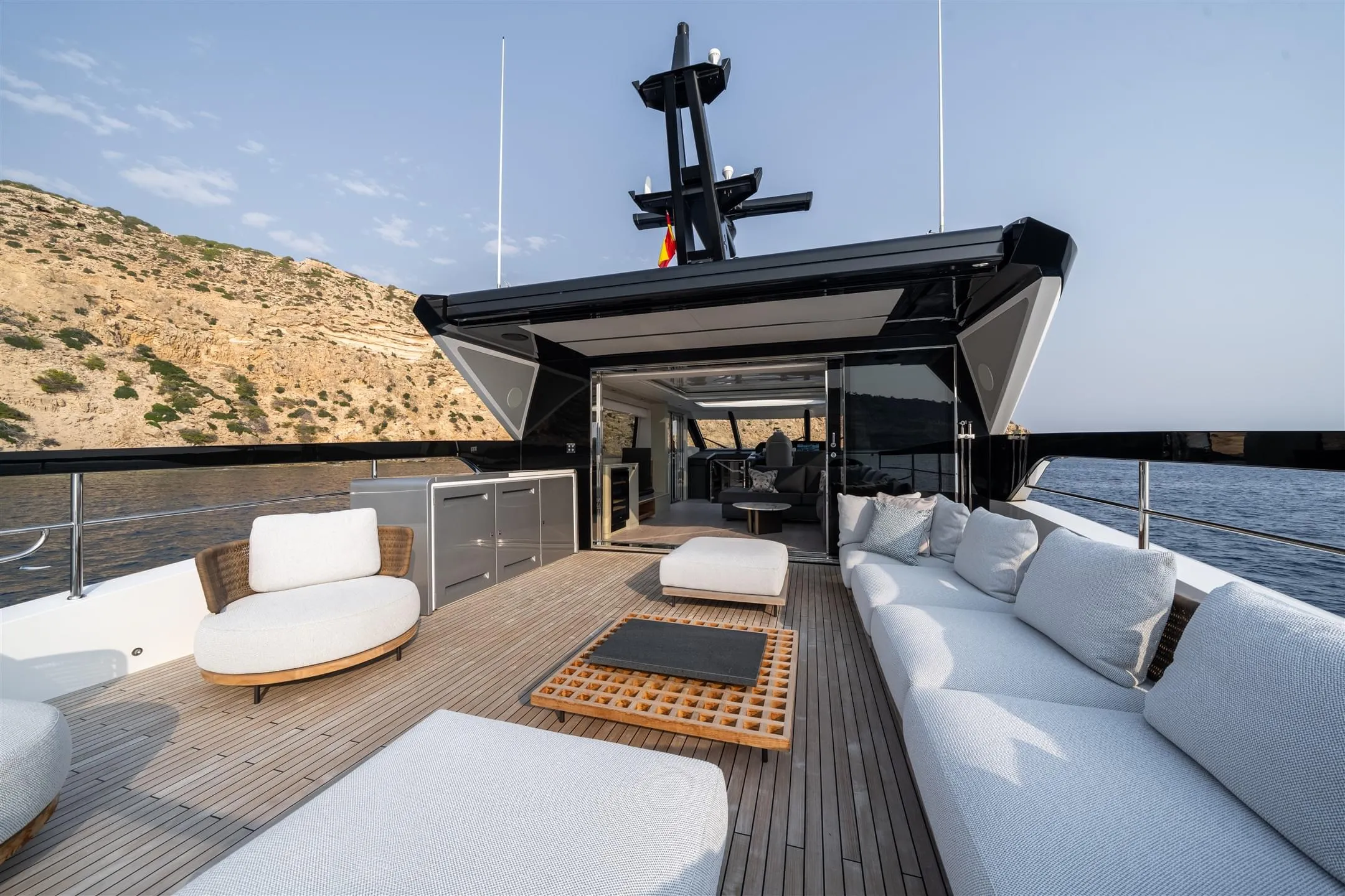 Sunseeker 82 Ocean Enclosed photo 5