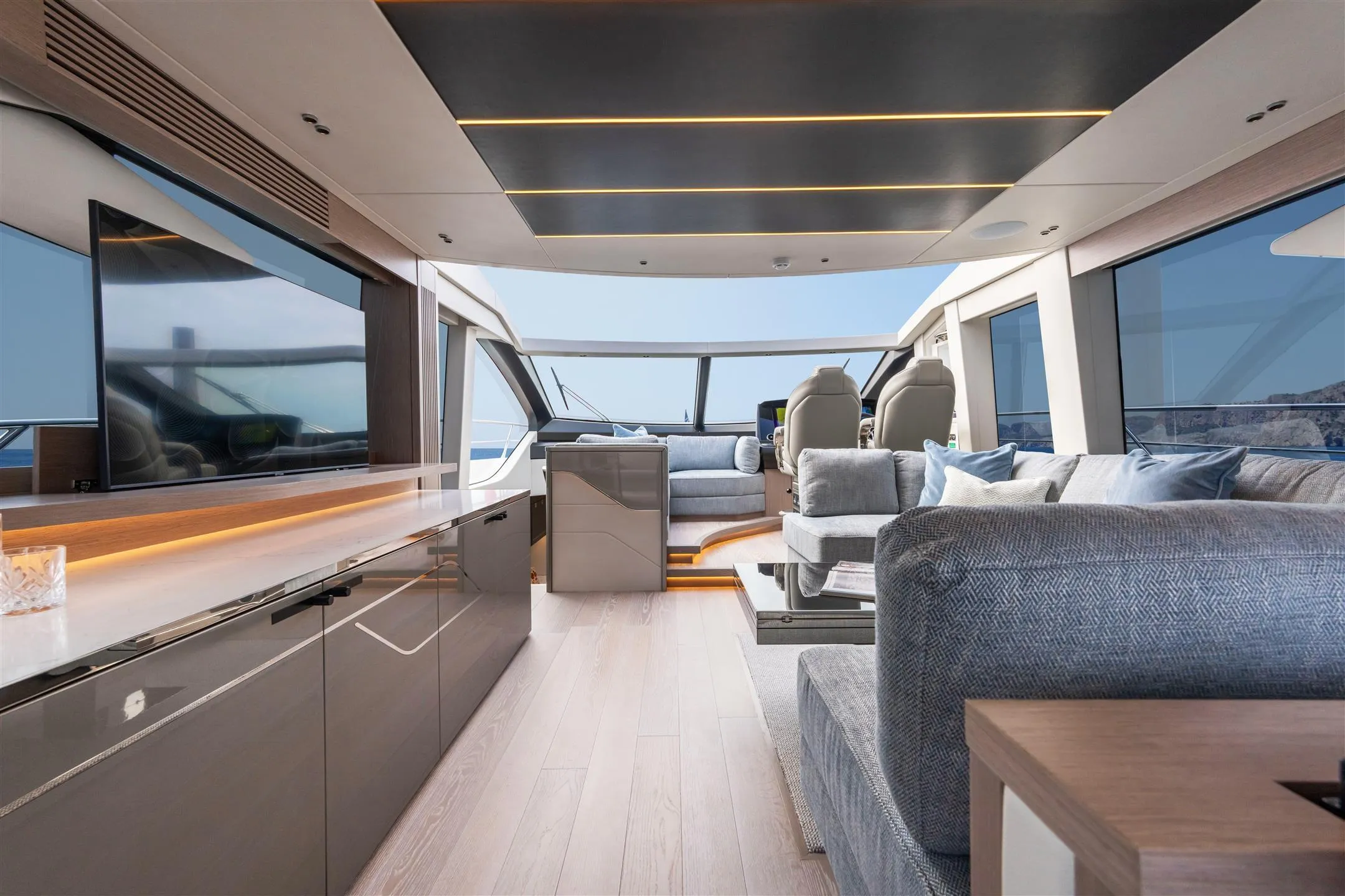 Sunseeker Predator 75 photo 3