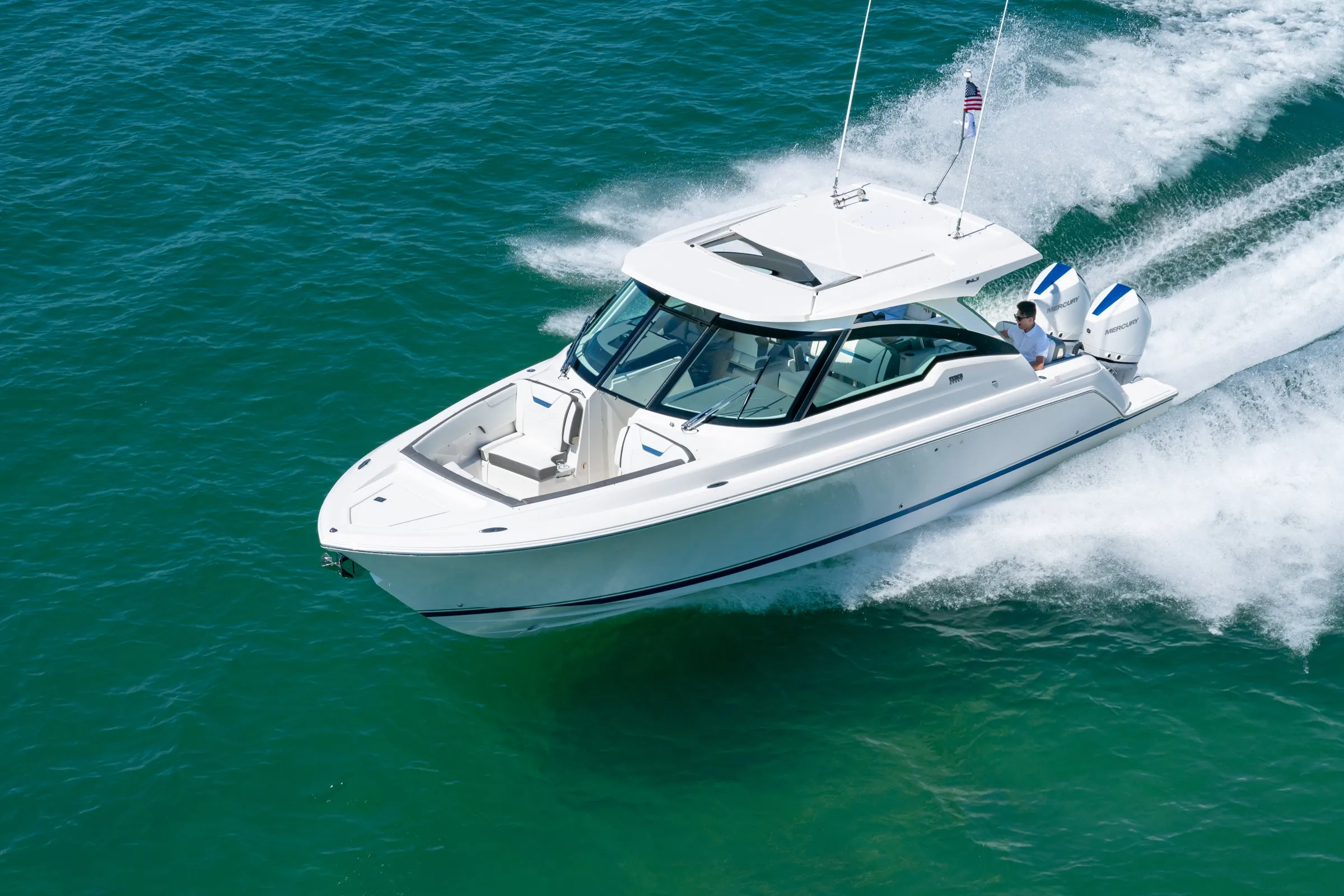 Tiara Yachts 34 LX photo 3