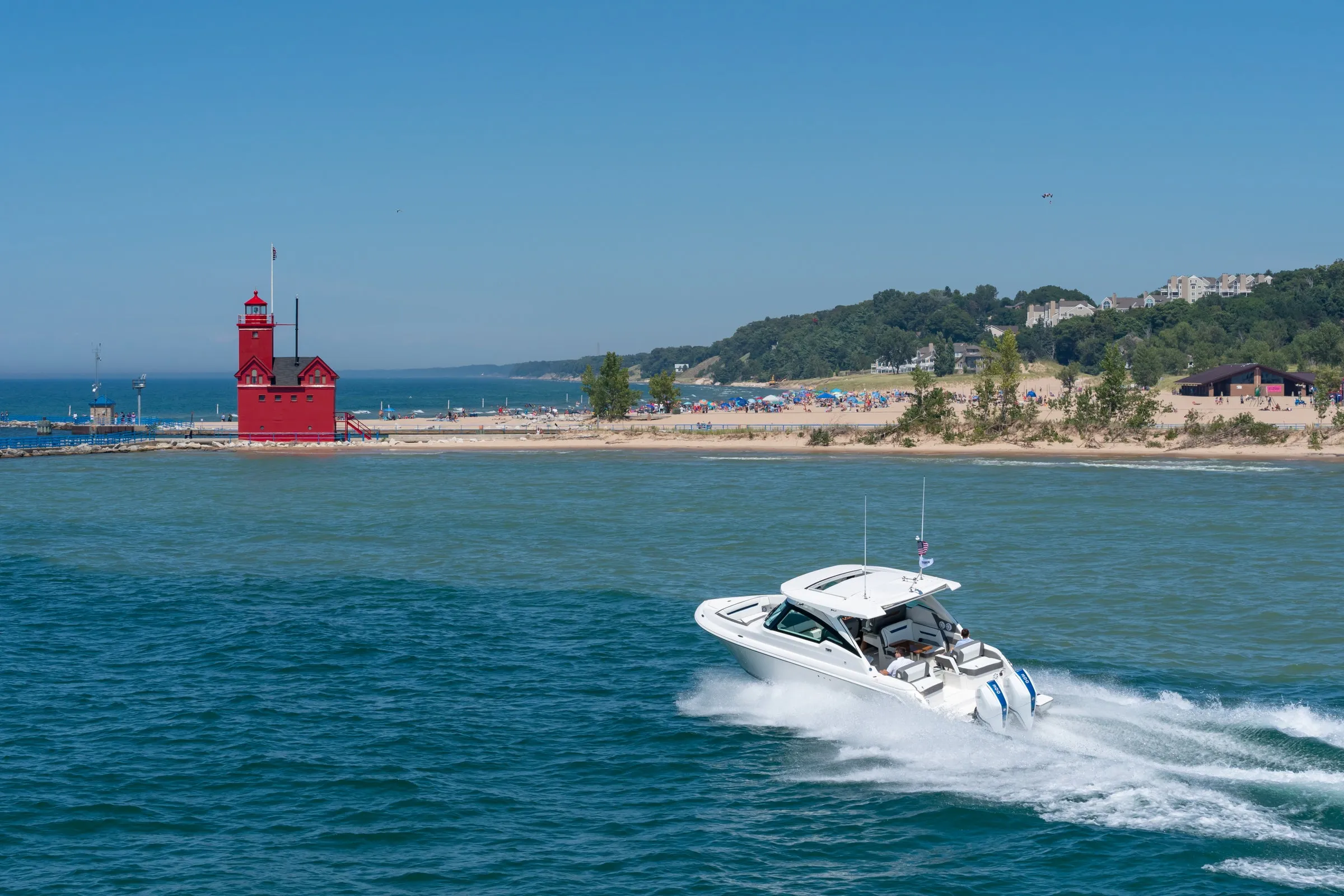 Tiara Yachts 34 LX photo 4