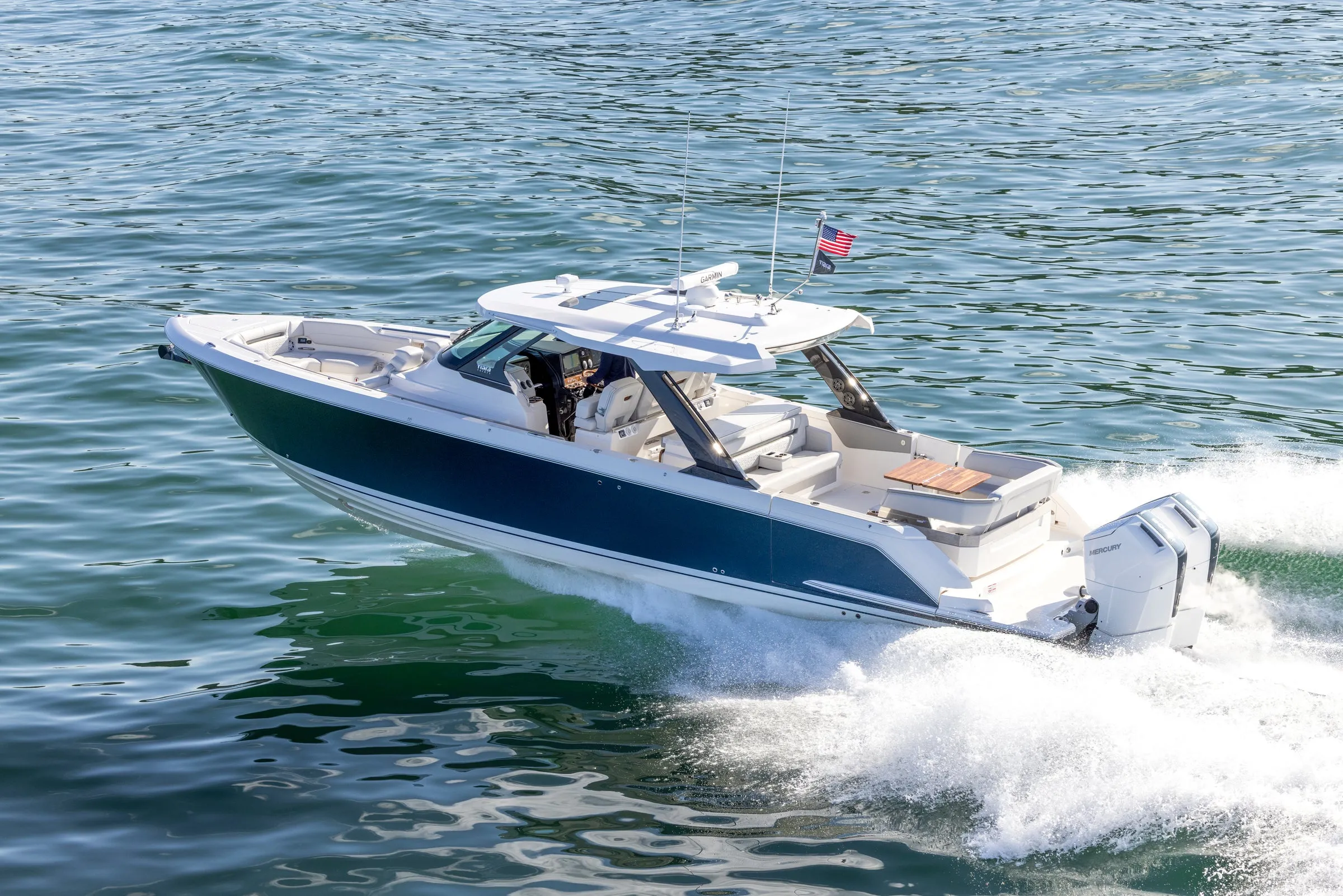 Tiara Yachts 43 LS