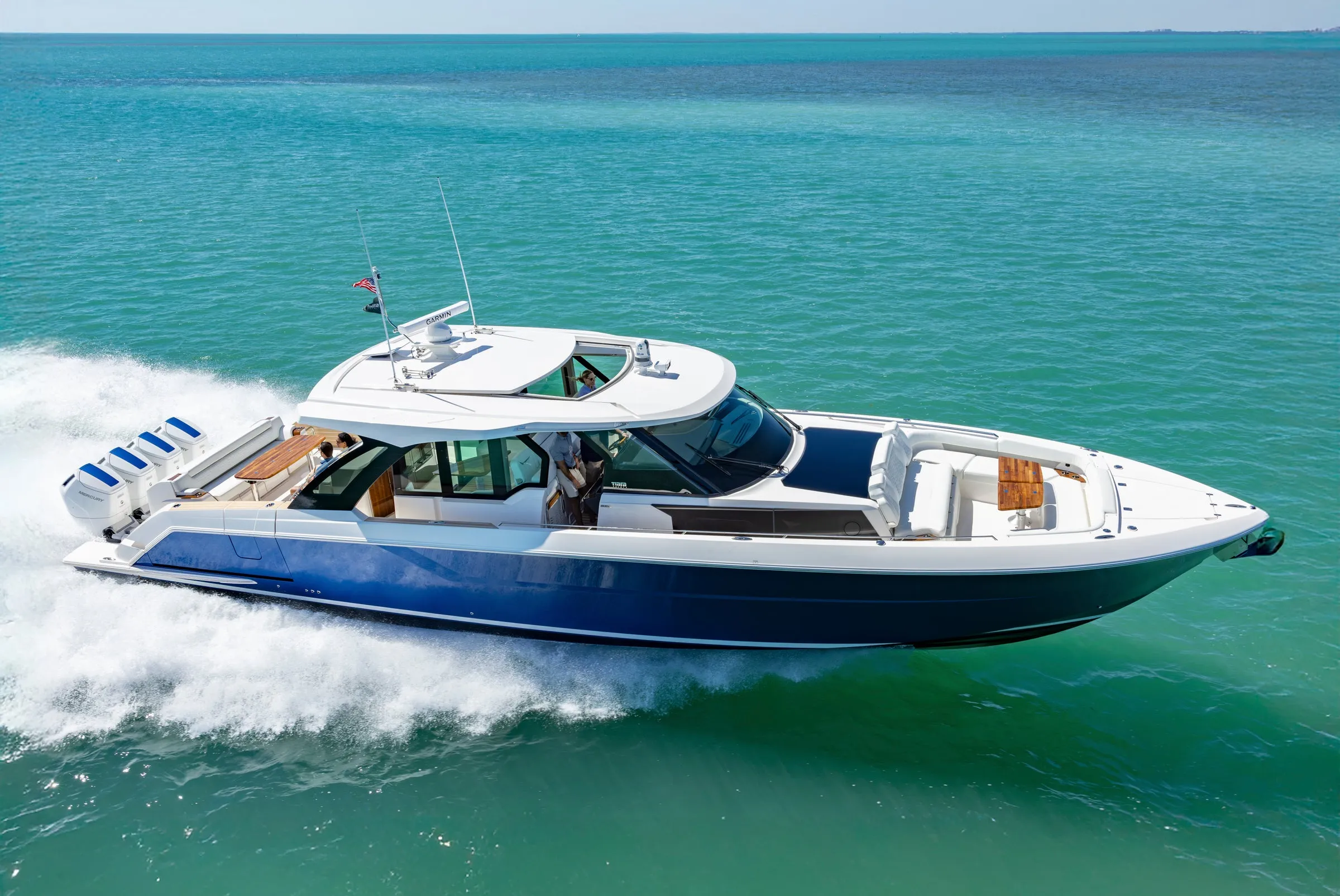 Tiara Yachts 56 LS photo 4